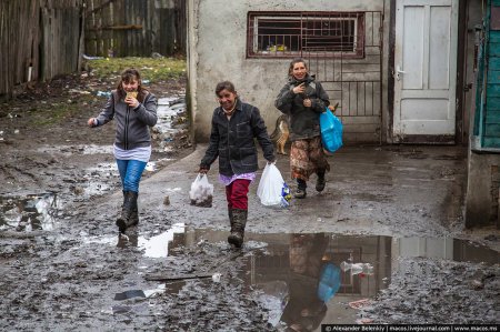 Відомий блогер шокував фотоісторією з циганського табору на Закарпатті